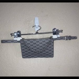 NWOT Michael Kors Gray Leather Bum Bag Front/Side Waist Purse